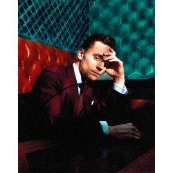 Tom Hiddleston autograph 3 (Thor; The Avengers)