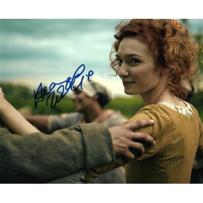 Eleanor Tomlinson autograph 3 (Poldark)