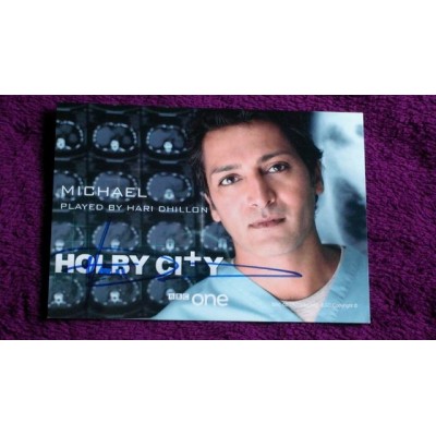 Hari Dhillon autograph (Holby City)