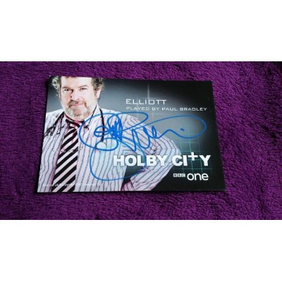 Paul Bradley autograph (Holby City)