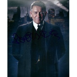 Sean Pertwee autograph (Gotham)