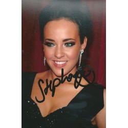 Stephanie Davis autograph