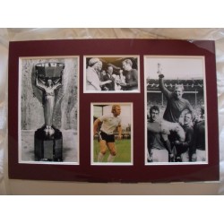 Bobby Moore rare autograph