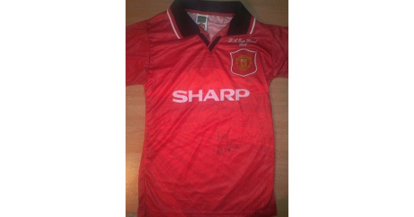 Eric Cantona Signed Manchester United Shirt: Home, 1994-95 Autograph Jersey