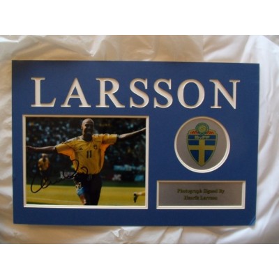 Henrik Larsson autograph