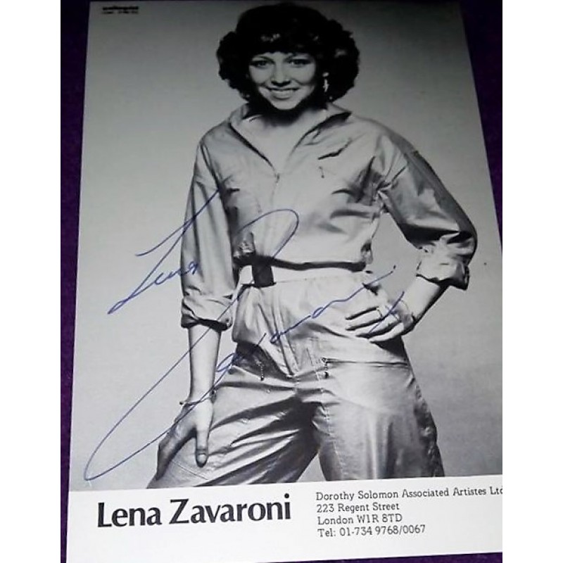 Lena Zavaroni autograph
