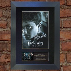 Daniel Radcliffe Pre-Printed Autograph (Harry Potter)