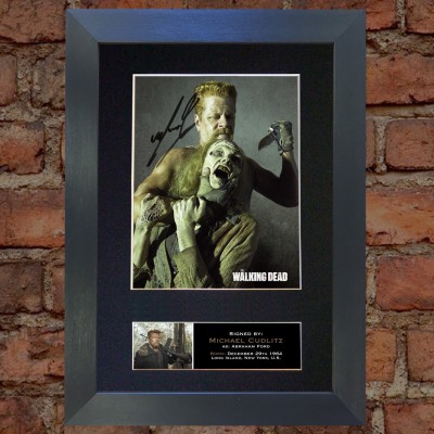 Michael Cudlitz Pre-Printed autograph (The Walking Dead)