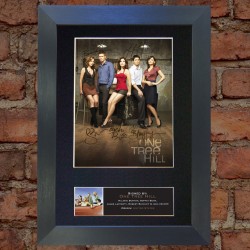 One Tree Hill cast Pre-Printed Autograph