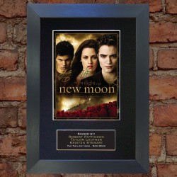 The Twilight Saga: New Moon cast Pre-Printed Autograph