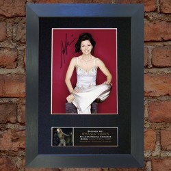 Shania Twain Pre-Printed Autograph