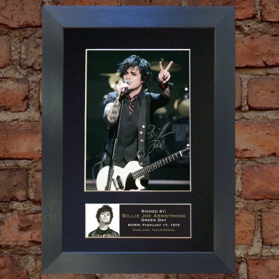 Billie Joe Armstrong Pre-Printed Autograph 1 (Green Day)