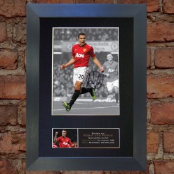 Robin van Persie Pre-Printed Autograph 2 (Man United)