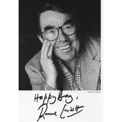 Ronnie Corbett autograph (The Two Ronnies)