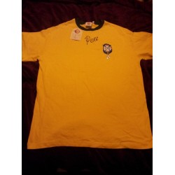 Pelé Signed Football Shirt 3 (Brazil)