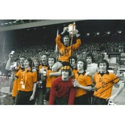 Wolverhampton Wanderers F.C. 1974 team autograph (Wolves)