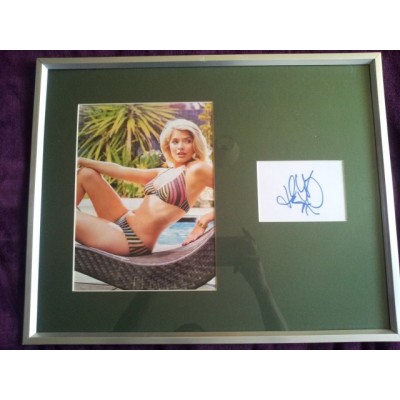 Holly Willoughby autograph