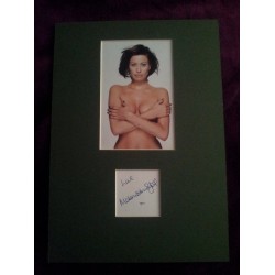 Melanie Sykes autograph