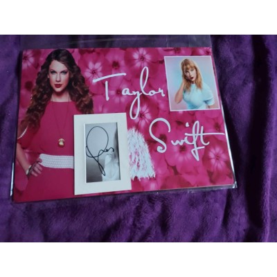 Taylor Swift Autograph