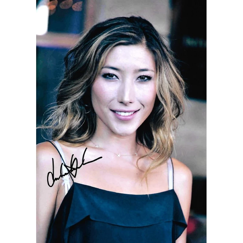 Dichen Lachman autograph