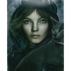 Camren Bicondova autograph