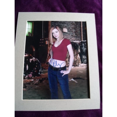 Alyson Hannigan autograph AFTAL (Buffy; How I Met Your Mother; American Pie)