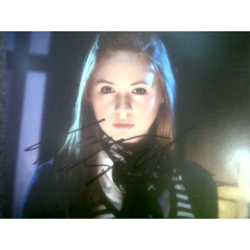 Karen Gillan autograph