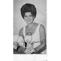 Pat Phoenix autograph