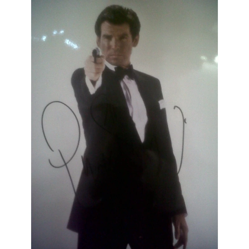 Pierce Brosnan autograph