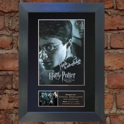 Daniel Radcliffe Pre-Printed autograph (Harry Potter)