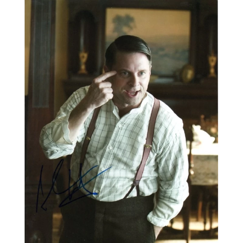 Shea Whigham autograph