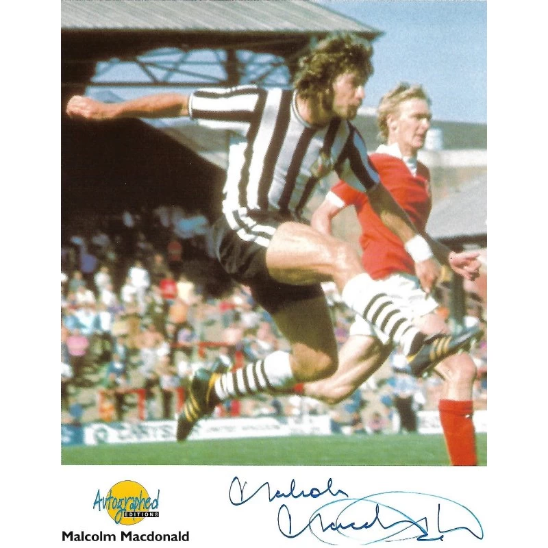 Malcolm MacDonald autograph