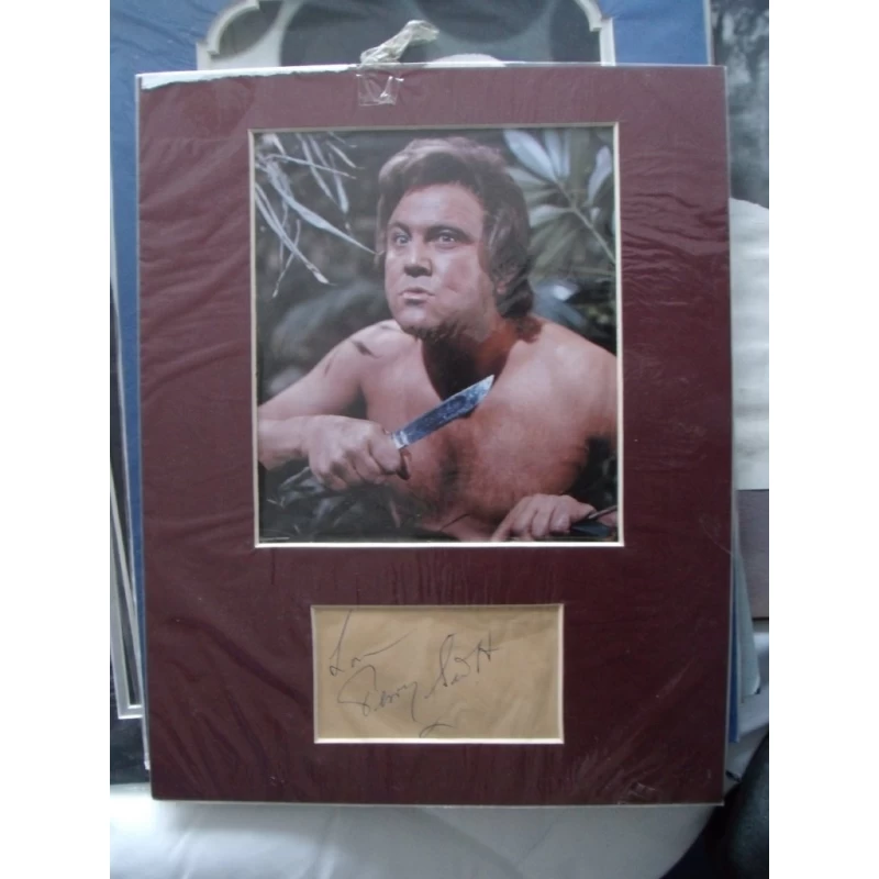 Terry Scott autograph